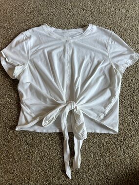 lululemon athletica White Tie-Front Crop Top